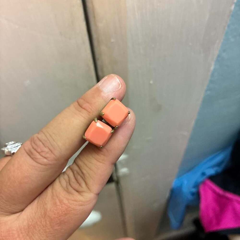 Kendra Scott Coral Pink Square Stud Earrings